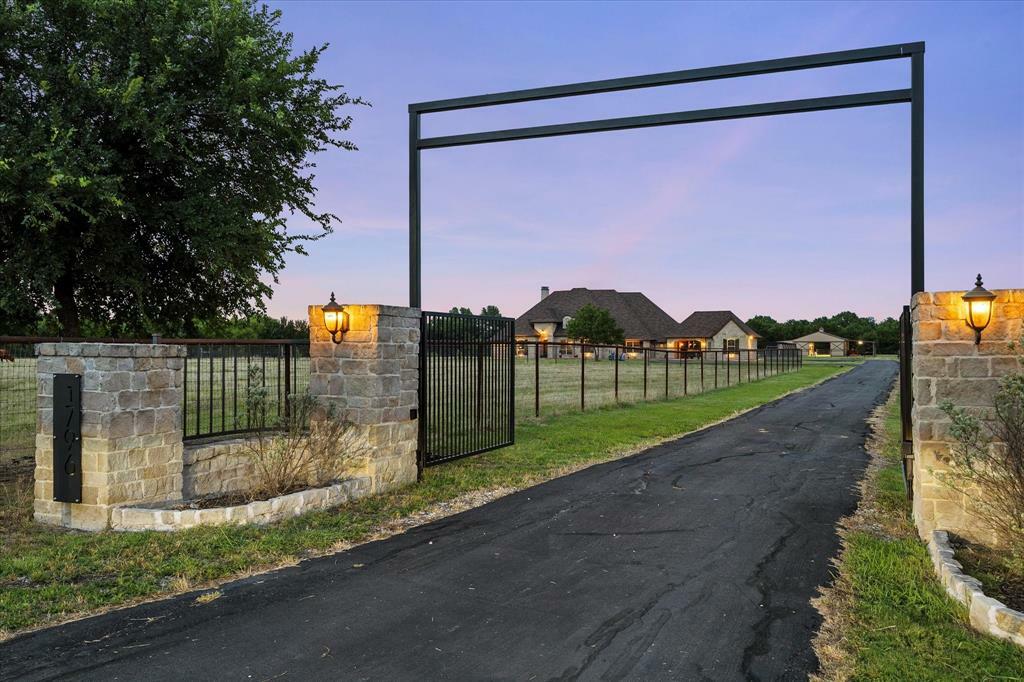 Property Photo:  1796 Anna Cade Road  TX 75087 