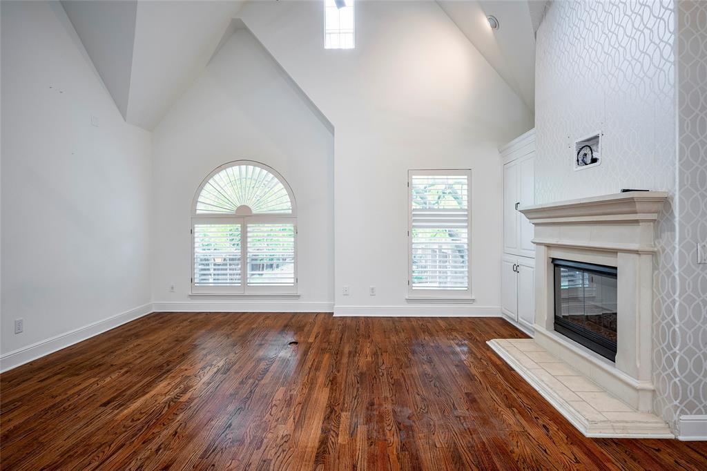 Property Photo: 4144 Towne Green Circle TX 75001