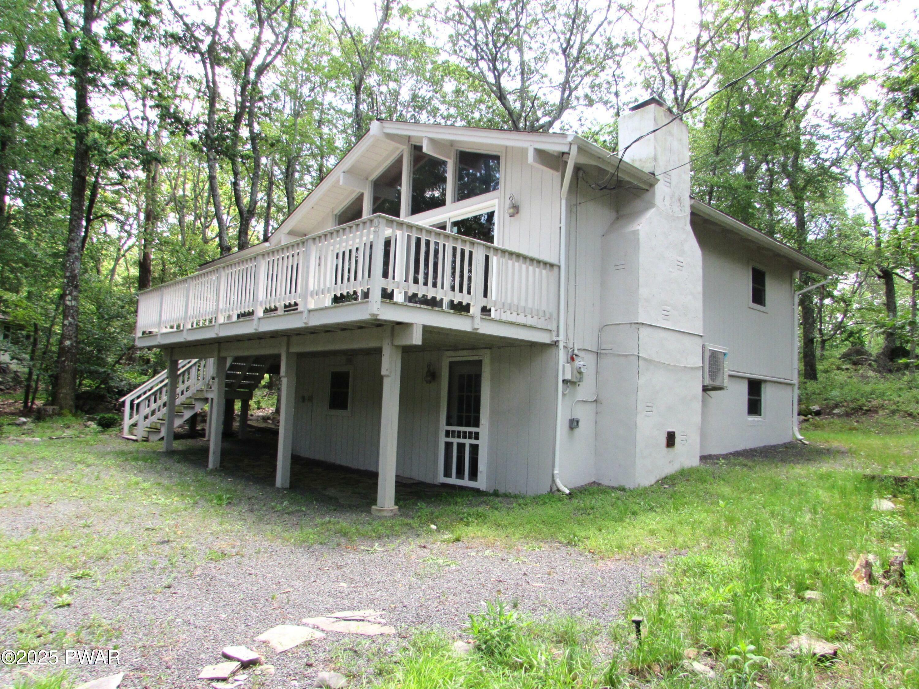 Property Photo: 129 Long Ridge Drive PA 18428