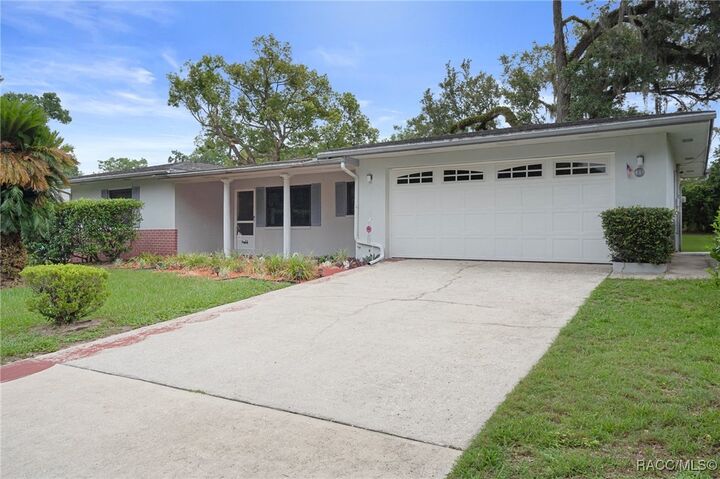 Property Photo:  6090 E Quincy Street  FL 34452 