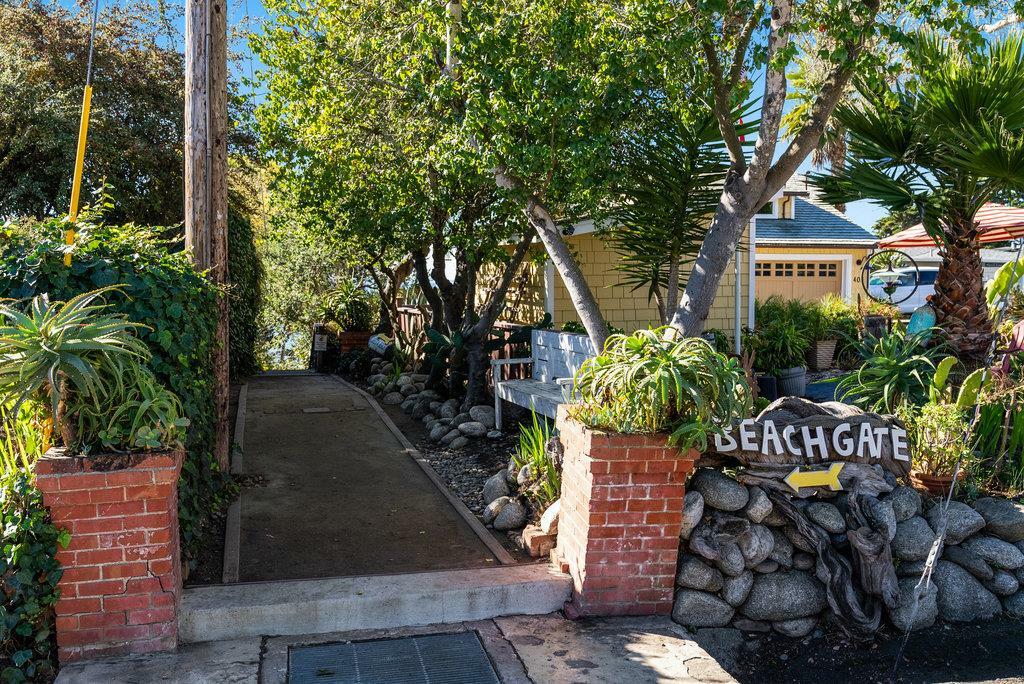 Property Photo:  425 Seacliff Drive  CA 95003 