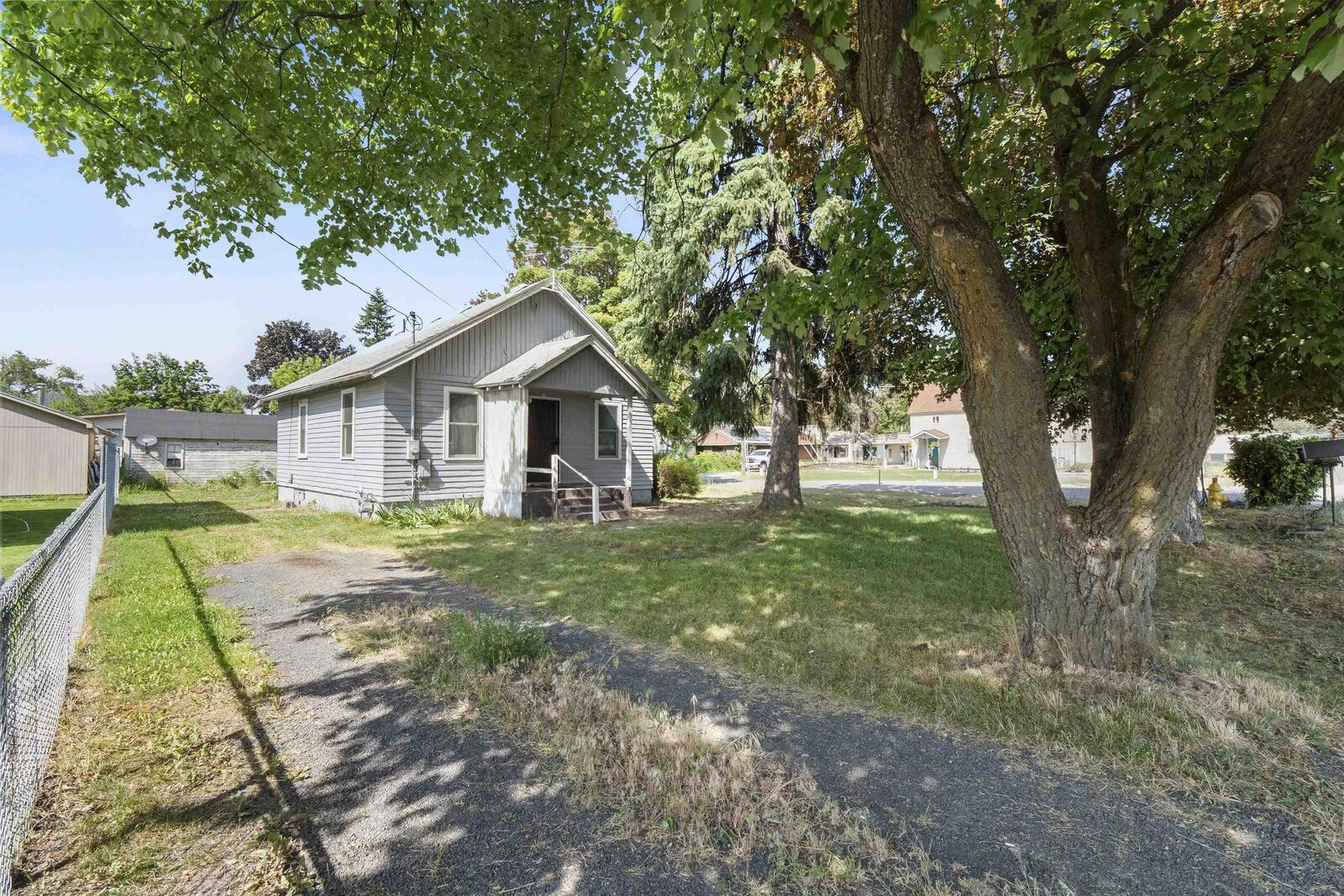 Property Photo: 4821 E 6th Ave WA 99212