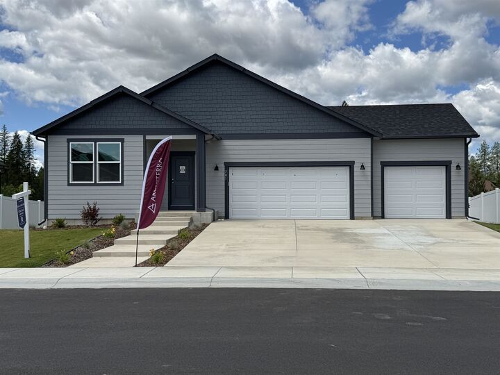 501 N Arcadia Ave  Deer Park WA 99006 photo