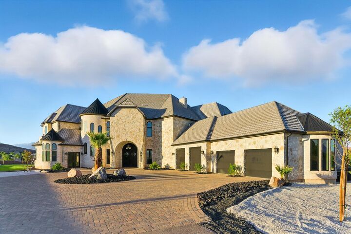 Property Photo: 2836 S 2300 E St UT 84790