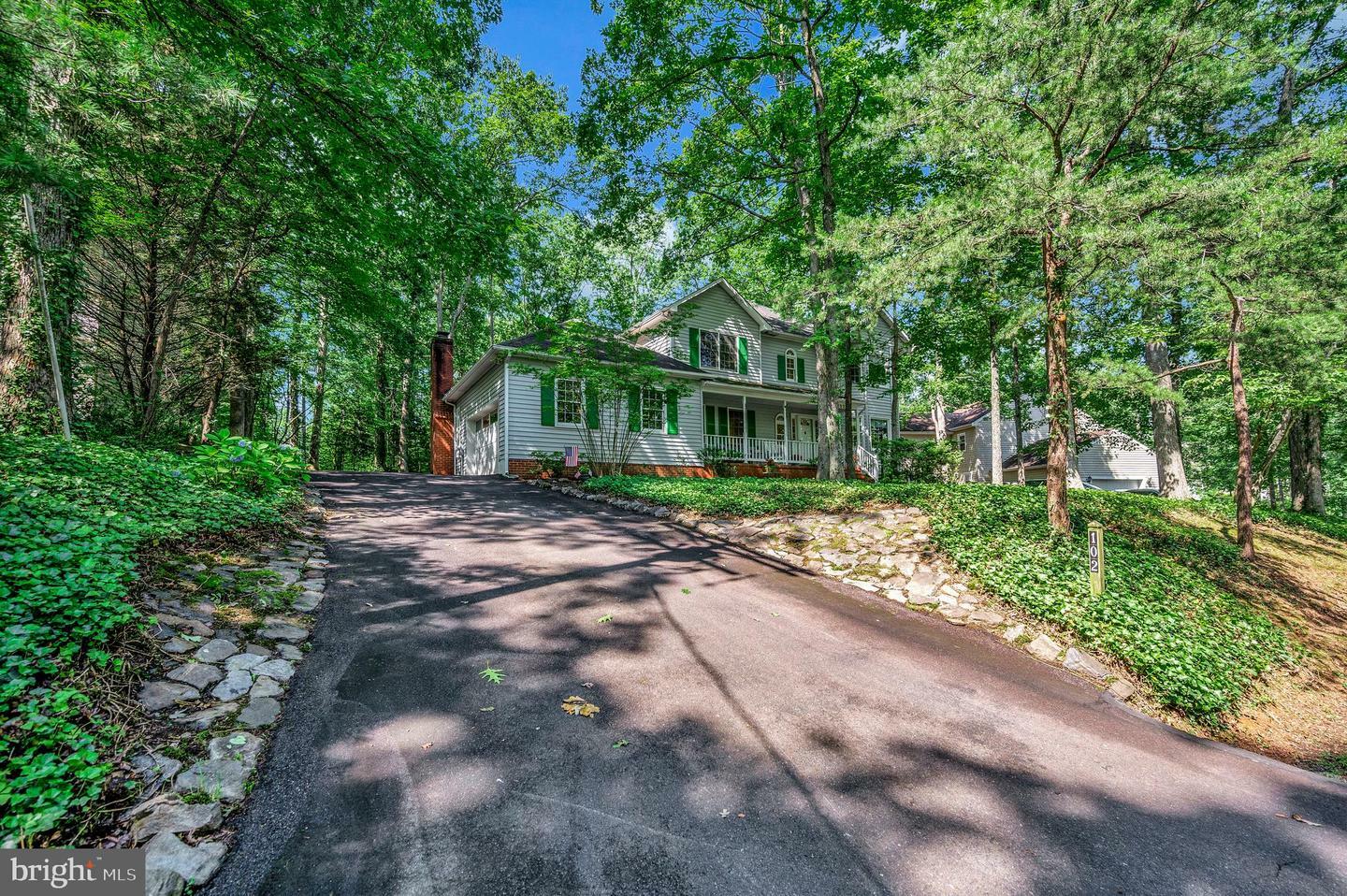 Property Photo: 102 Hillside Drive VA 22508