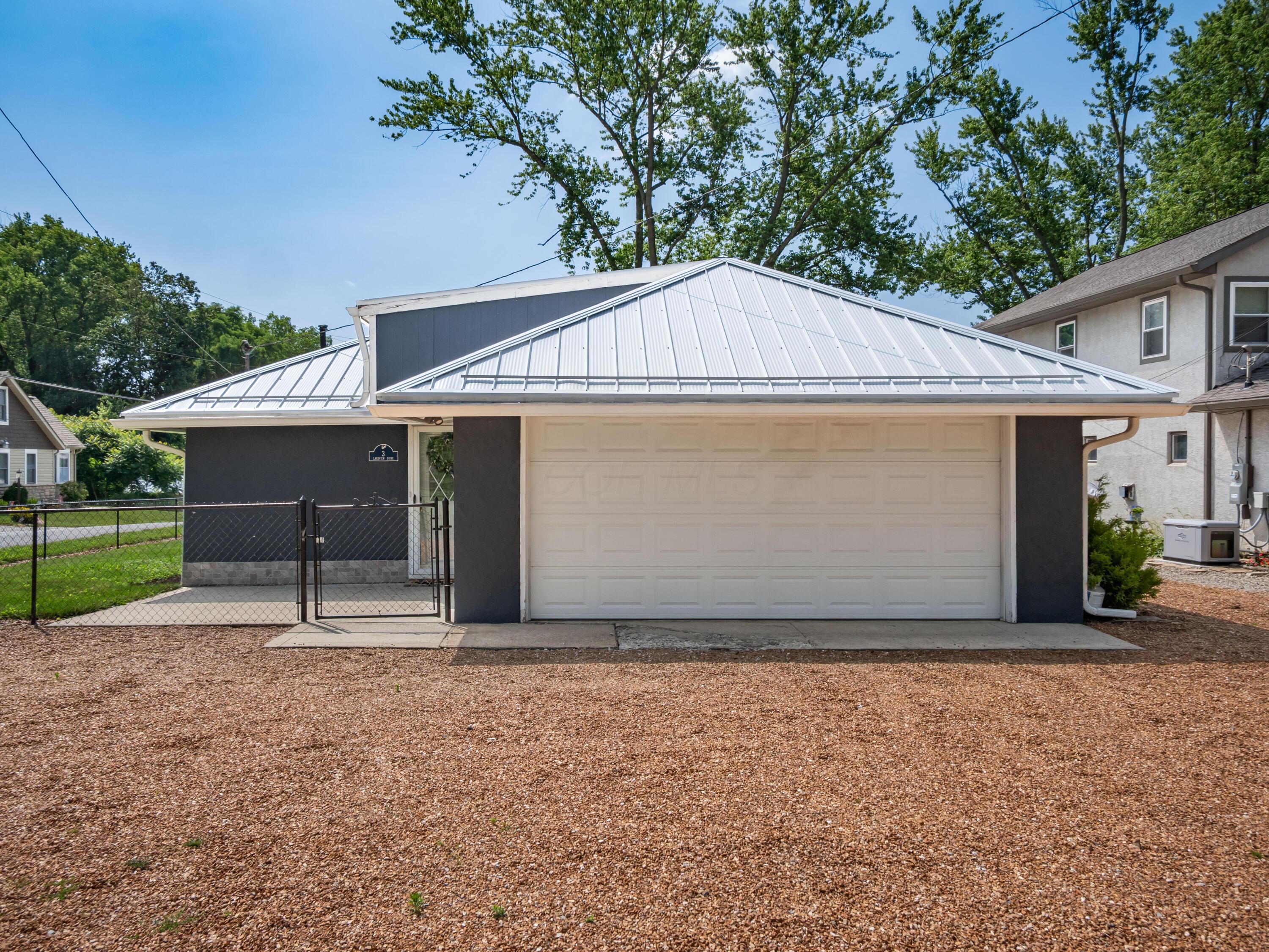 Property Photo: 3 Lakeview Drive OH 43076