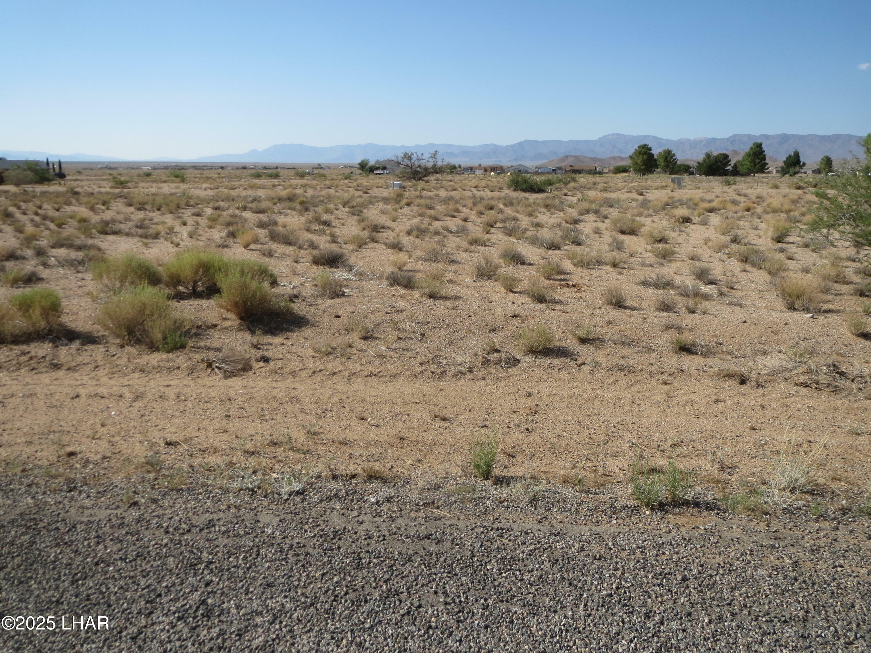 Property Photo: 7369 N Skull Ave AZ 86401