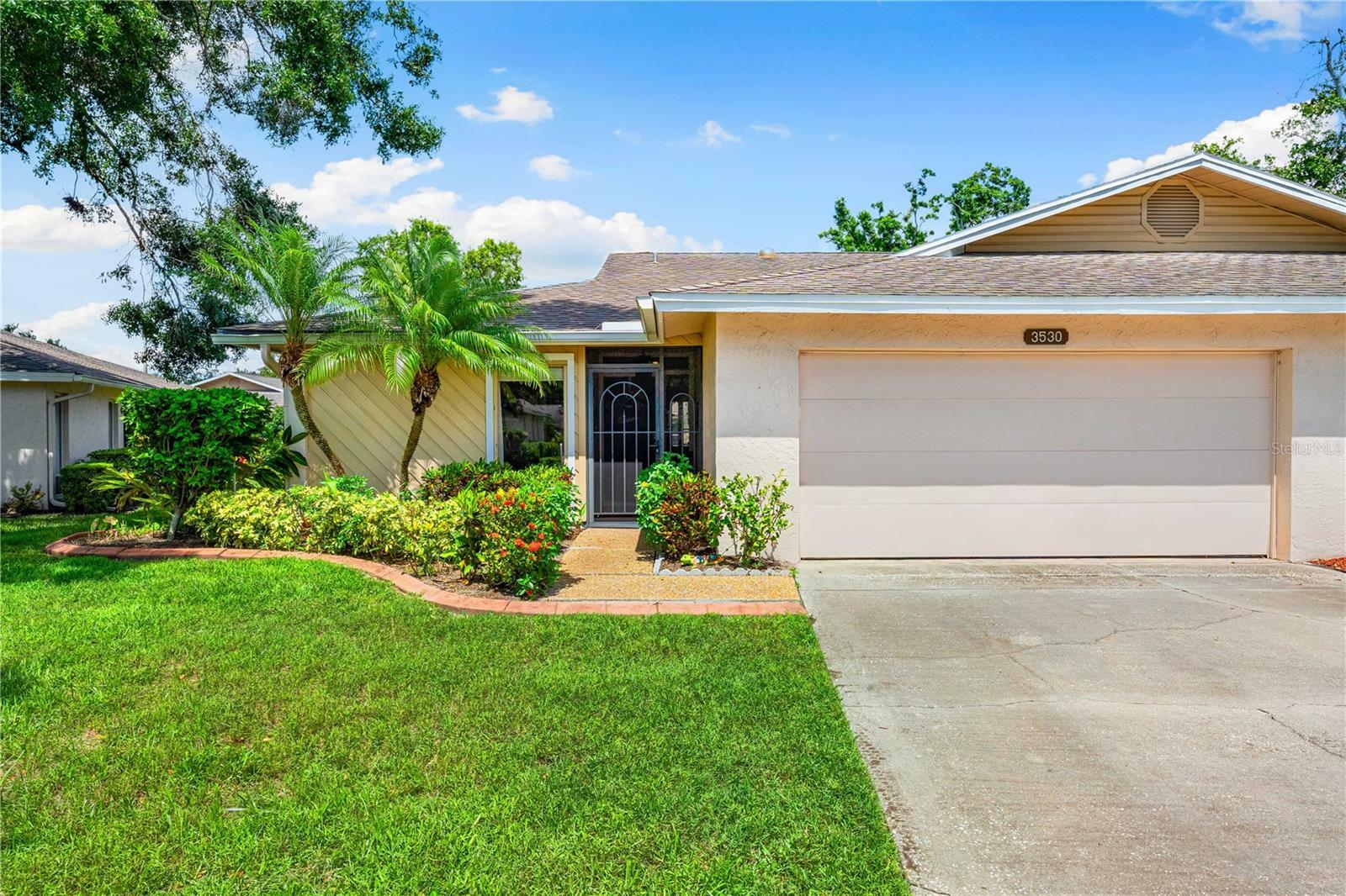Property Photo: 3530 Wilkinson Woods Drive 14 FL 34231