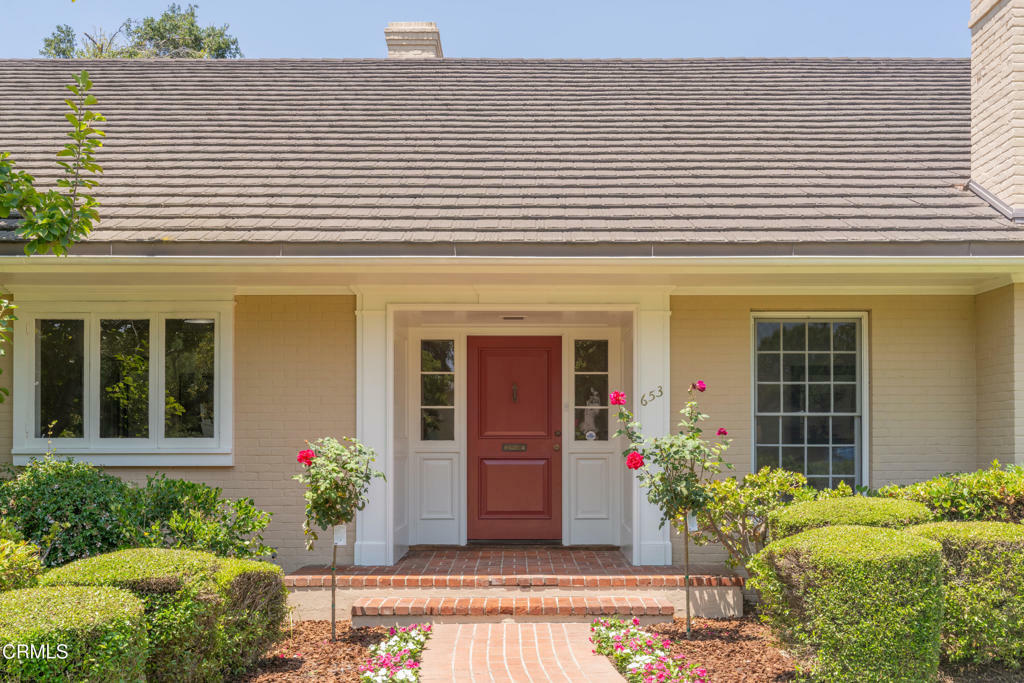 Property Photo: 653 Chaucer Road CA 91108