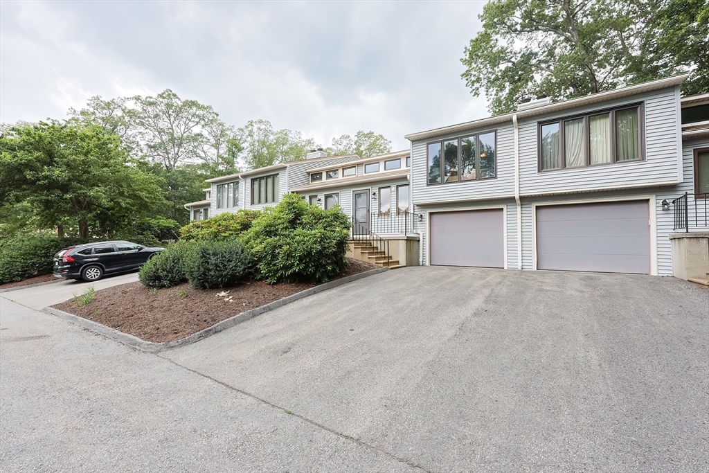 Property Photo:  30 Nottingham Rd 30  MA 01519 