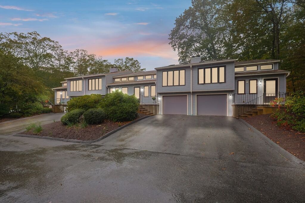 Property Photo:  30 Nottingham Rd 30  MA 01519 