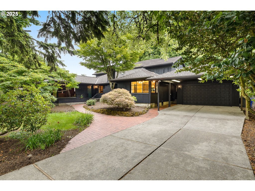 1940 SW 71st Ave  Portland OR 97225 photo