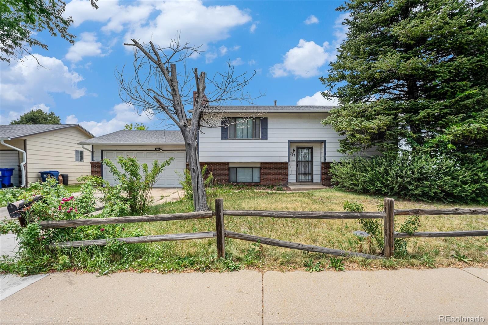 Property Photo:  757 Norfolk Way  CO 80011 