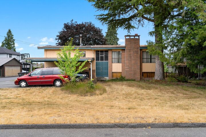 Property Photo: 14635 59A Avenue BC V3S 1P9