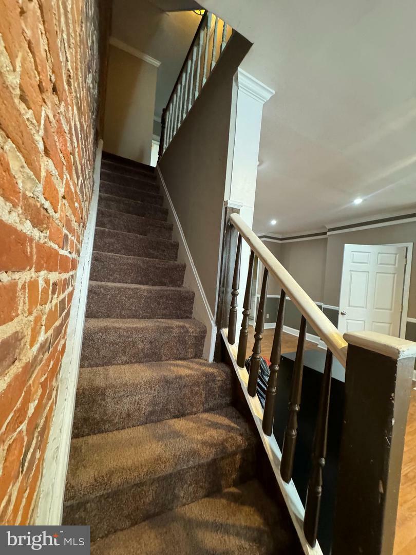 Property Photo:  930 N Randolph Street  PA 19123 