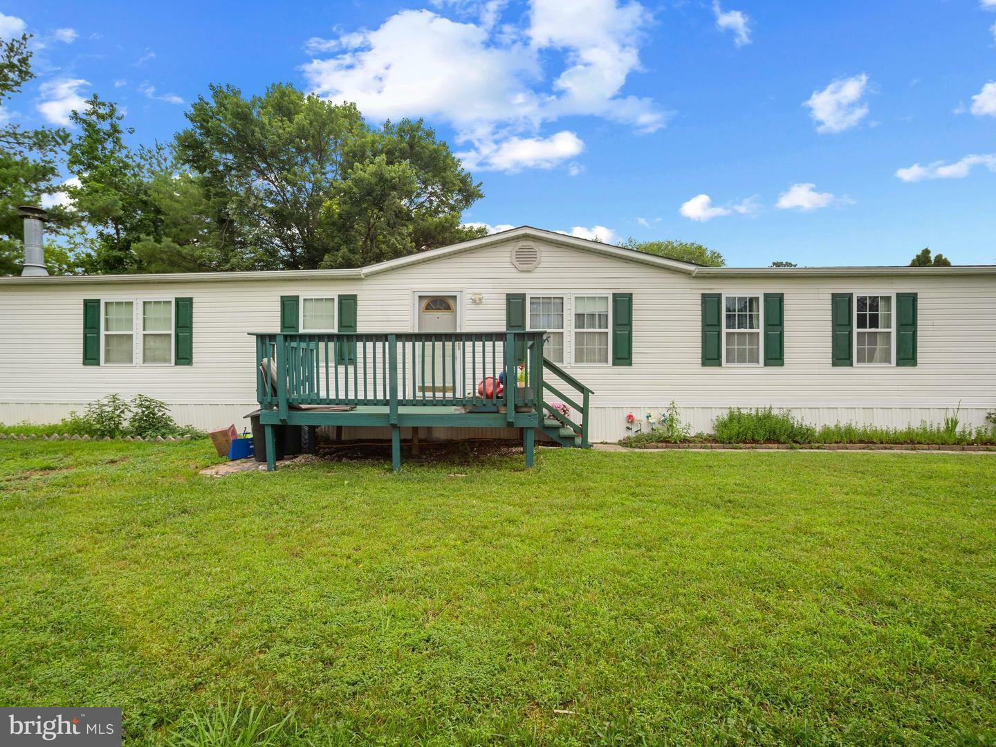 Property Photo: 1606 Colesbury Pl MD 20794
