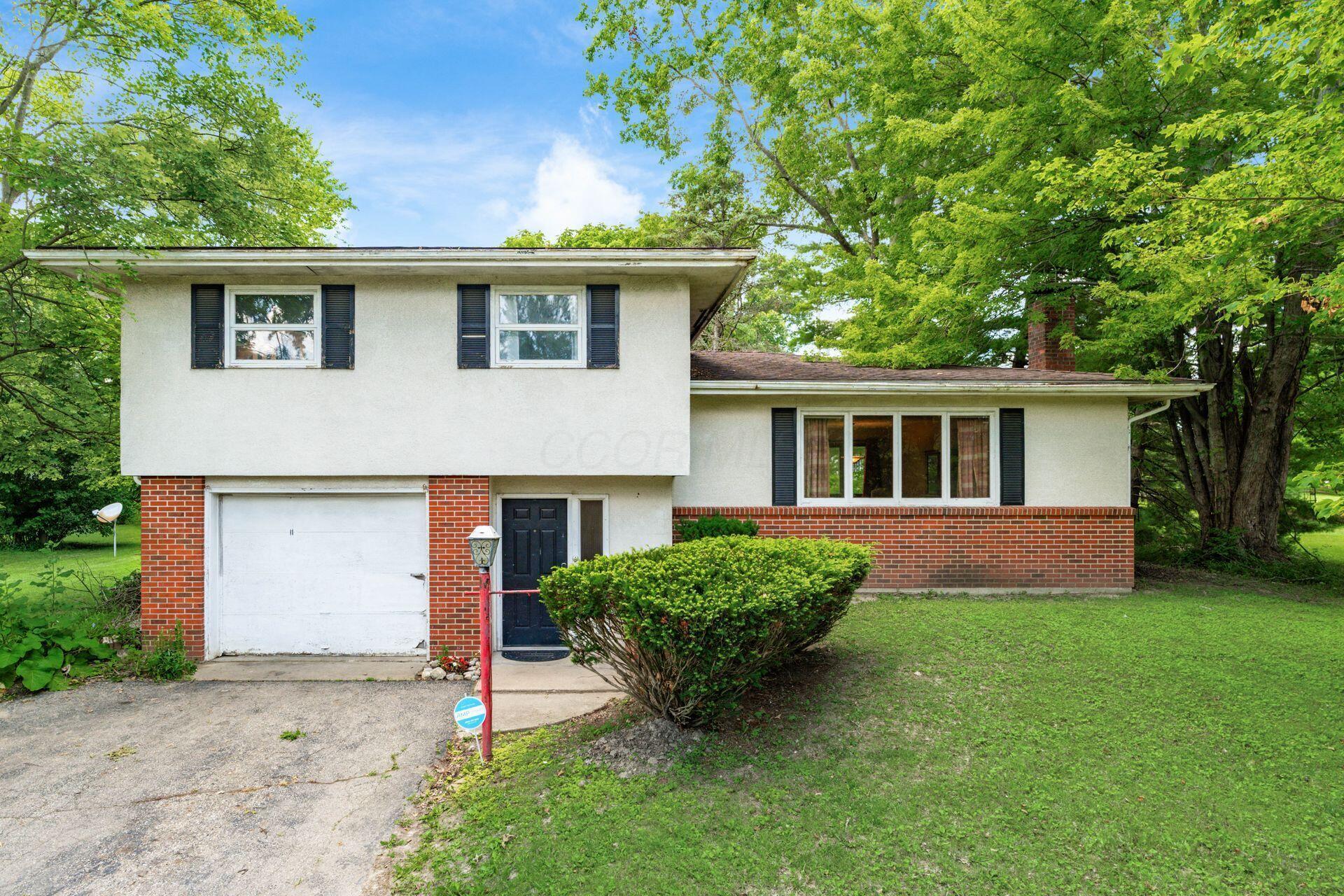Property Photo: 218 Blacks Road OH 43062