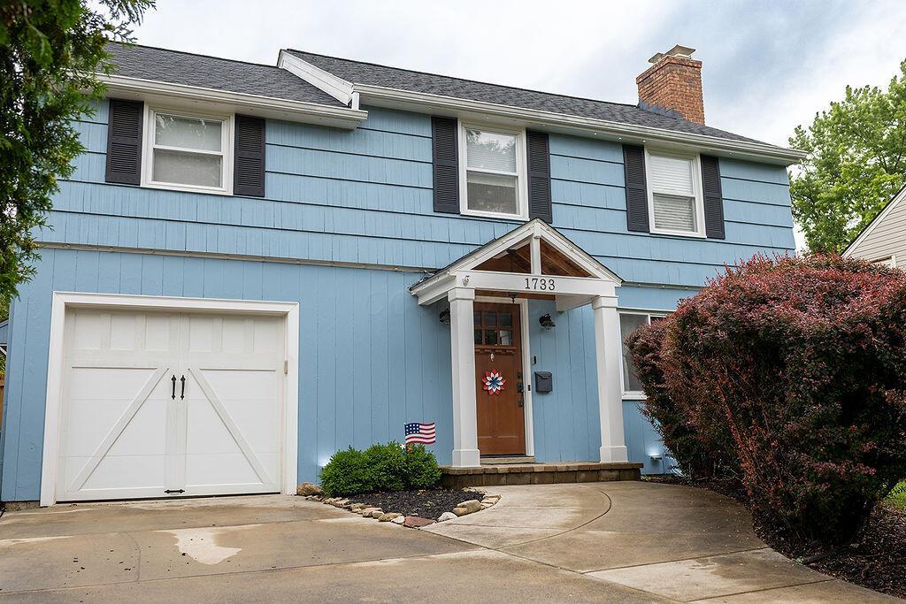 Property Photo: 1733 Elmwood Avenue OH 43212