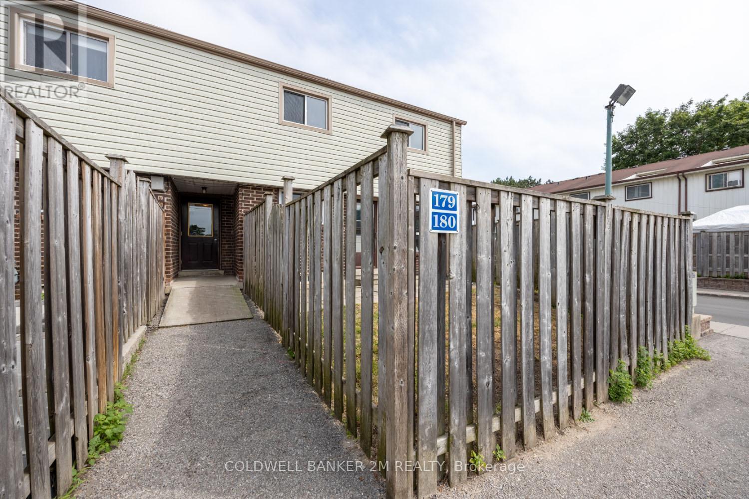 Photo de la propriété: 120 Nonquon Road 180 ON L1G 7E6