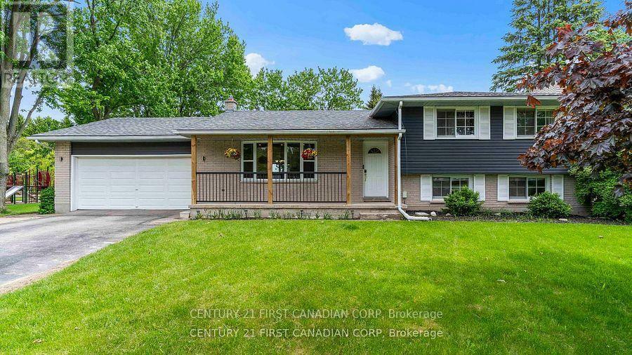 Property Photo:  741 Glover Crescent  ON N0L 1W0 