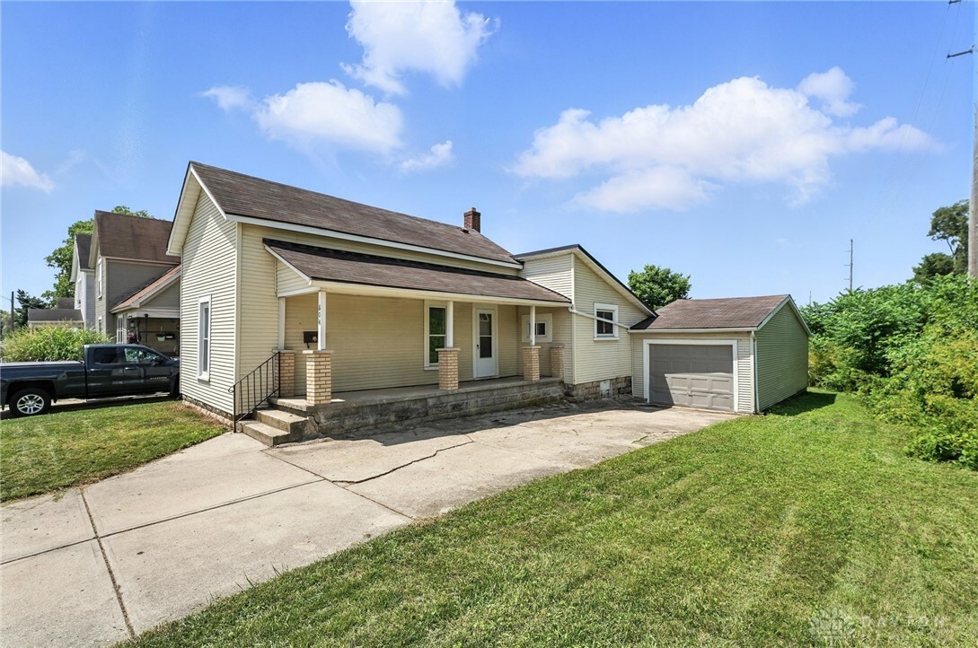 Property Photo: 804 S Walnut Street OH 45373