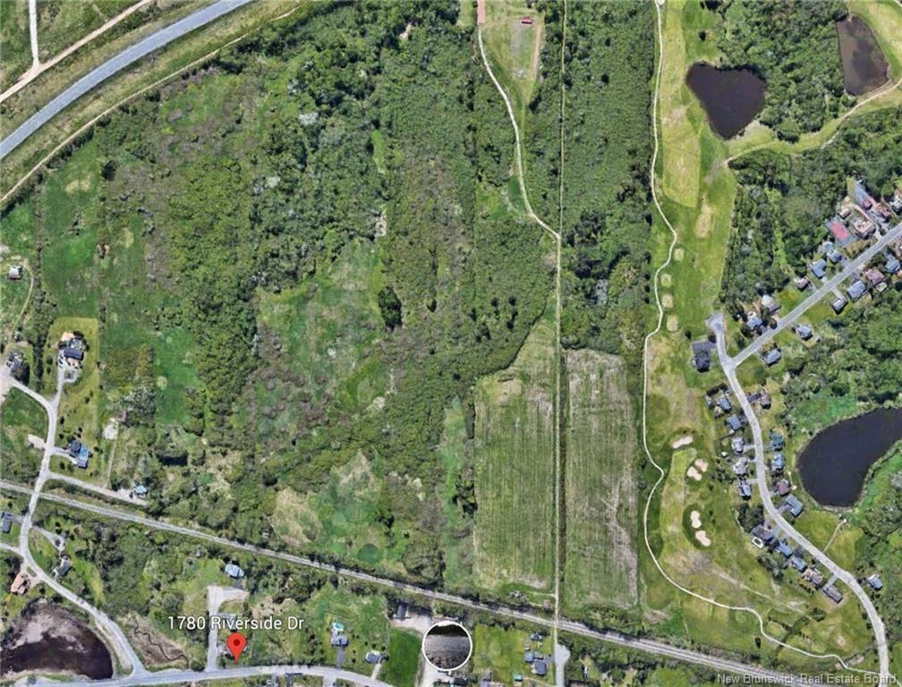 1780 Riverside Drive  Bathurst NB E2A 6L4 photo