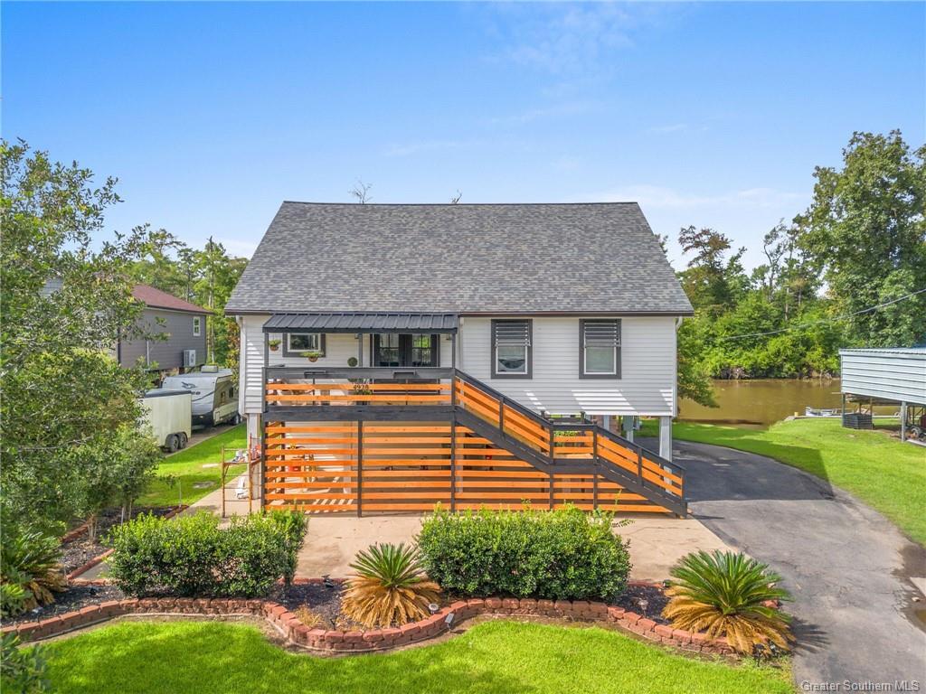 Property Photo: 4928 Cypress Lake Drive LA 70611
