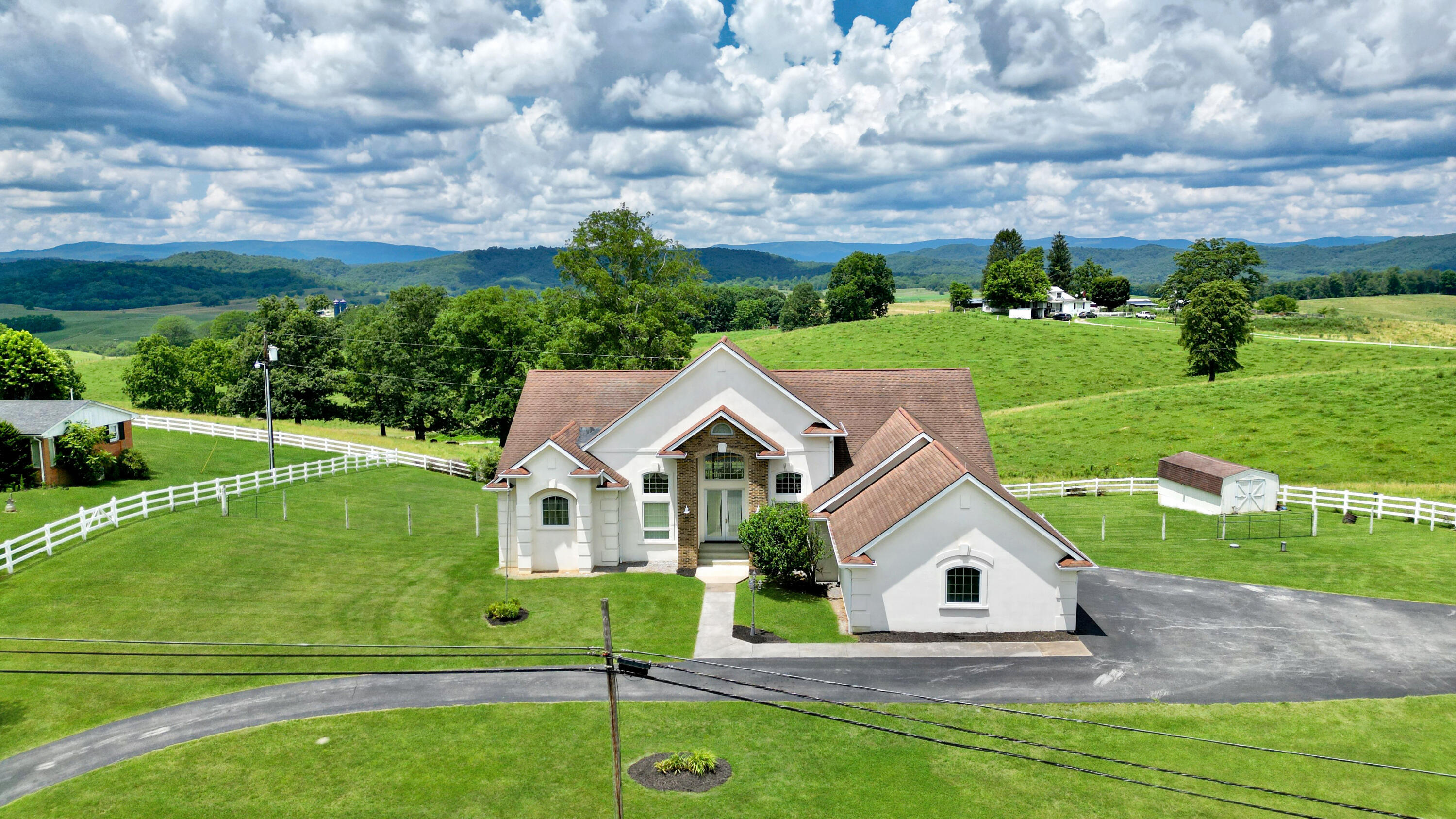 Property Photo: 19829 Seneca Trail, North WV 24957