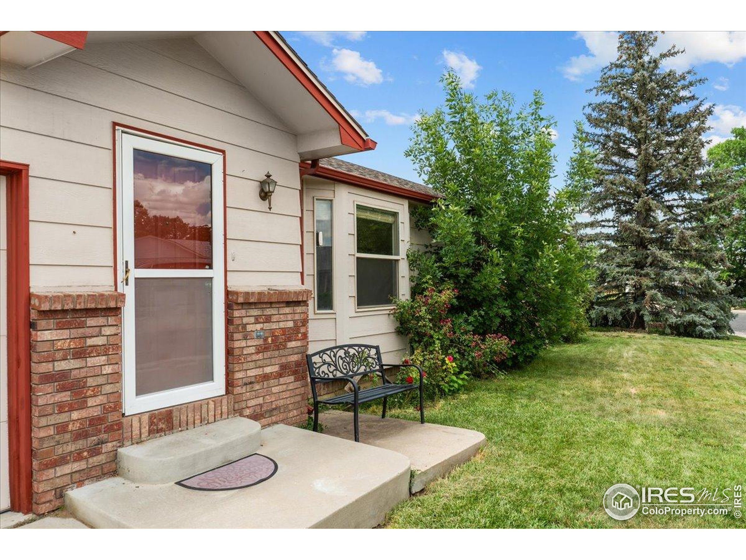 Property Photo: 1131 Patricia Dr CO 80537