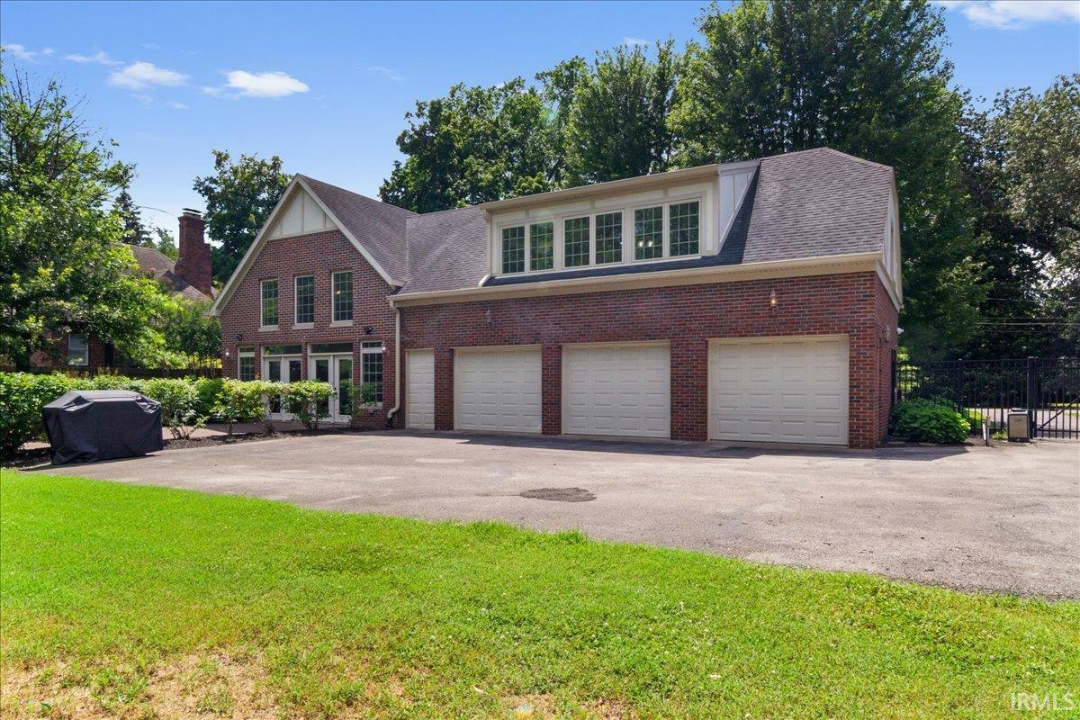 Property Photo:  442 S Roosevelt Drive  IN 47714 