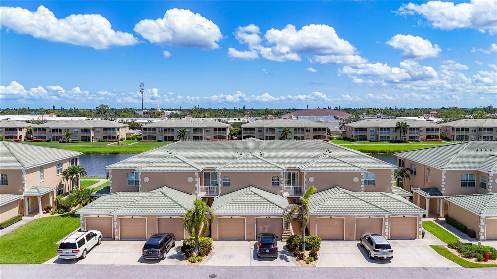 Property Photo: 6604 7th Avenue Circle W FL 34209