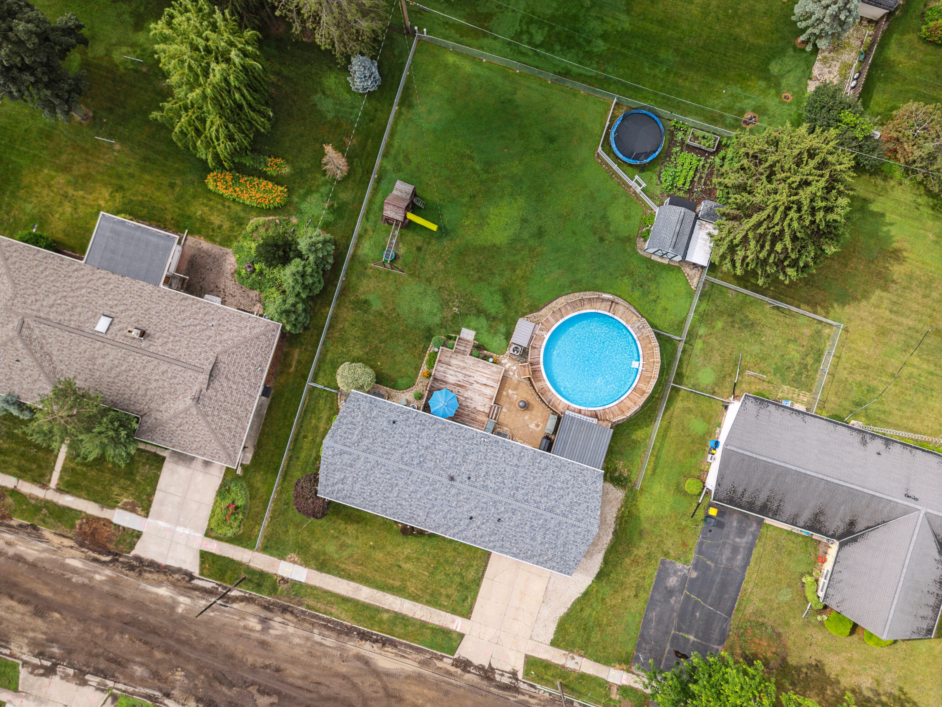 Property Photo:  308 E Cramer St  WI 53538 