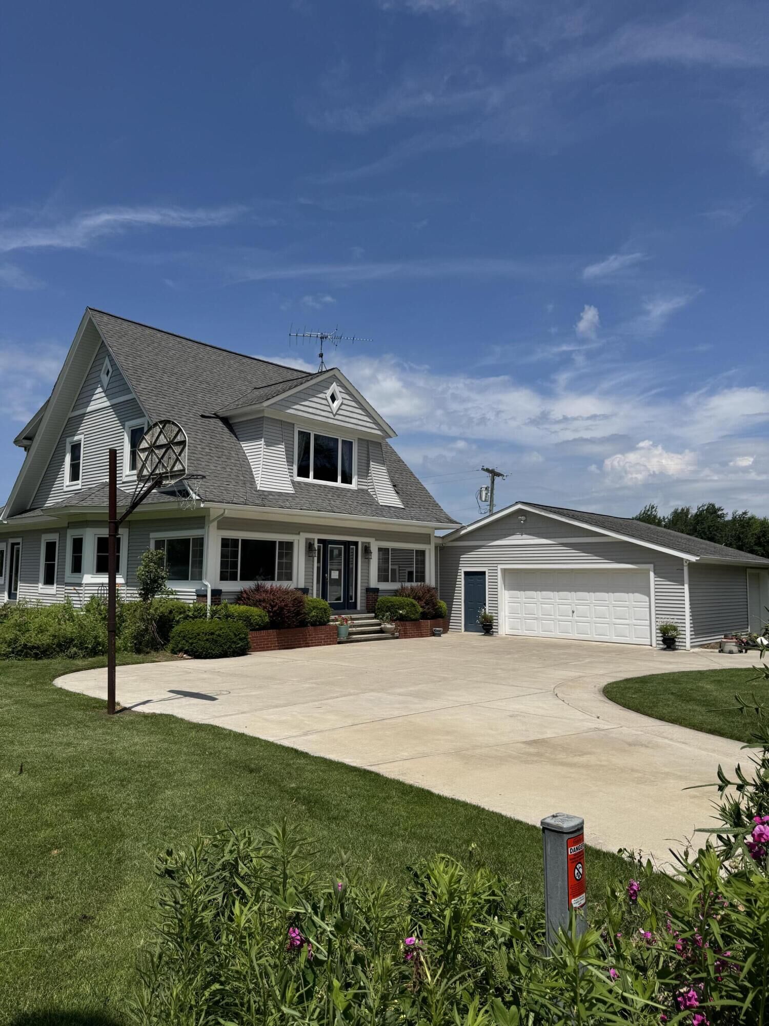 Property Photo: 3338 Abbey Road MI 49420