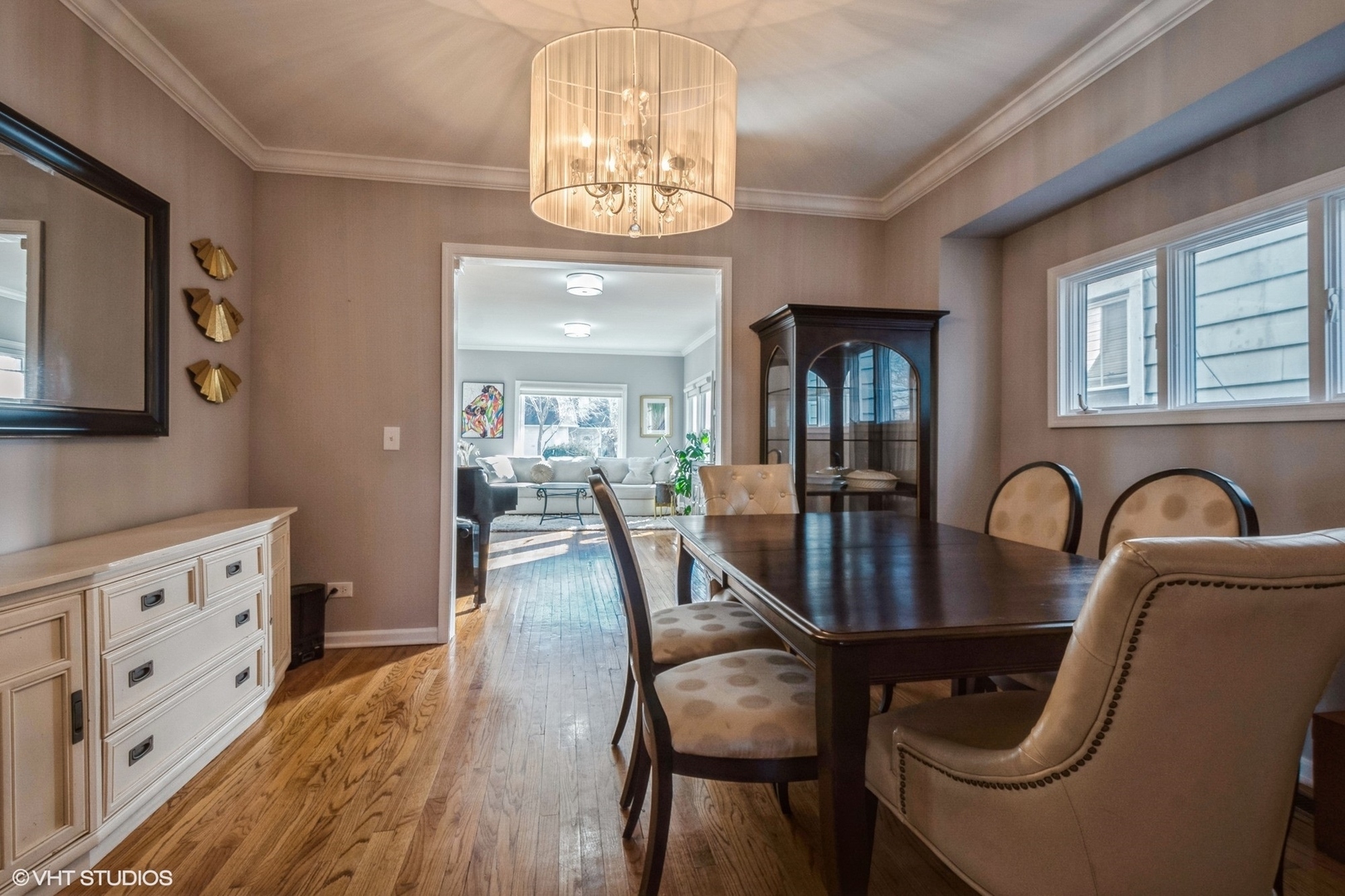 Property Photo: 2018 Dodge Avenue IL 60201