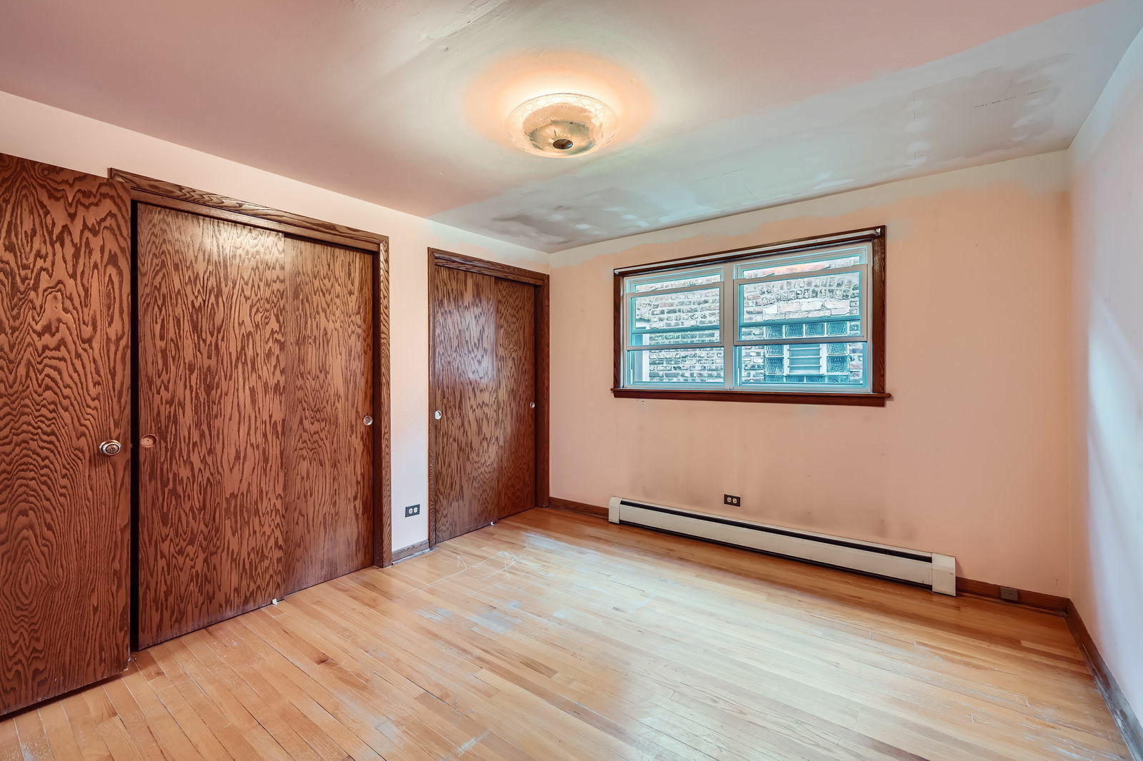 Property Photo: 5443 S Nottingham Avenue IL 60638