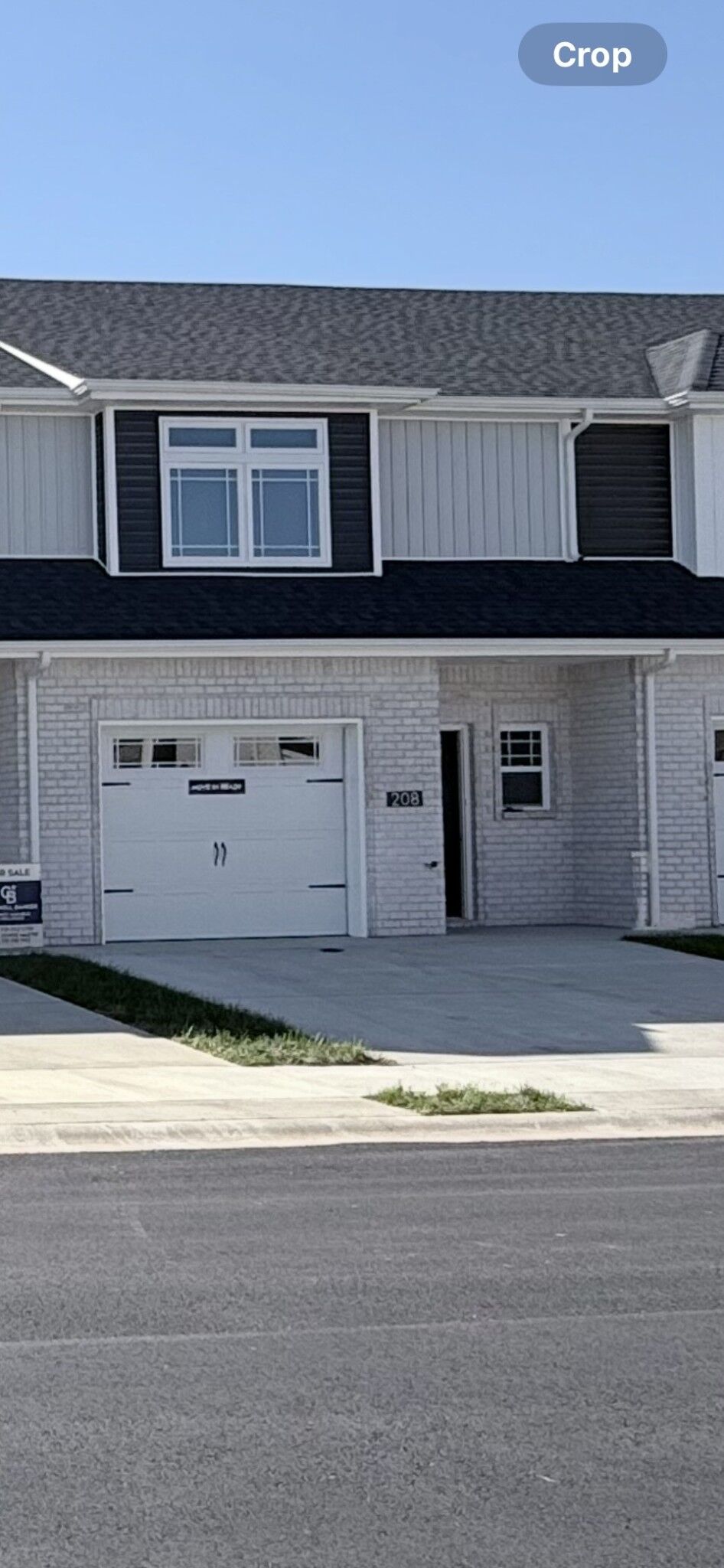 Property Photo: 208 W Fallow Ct TN 37040