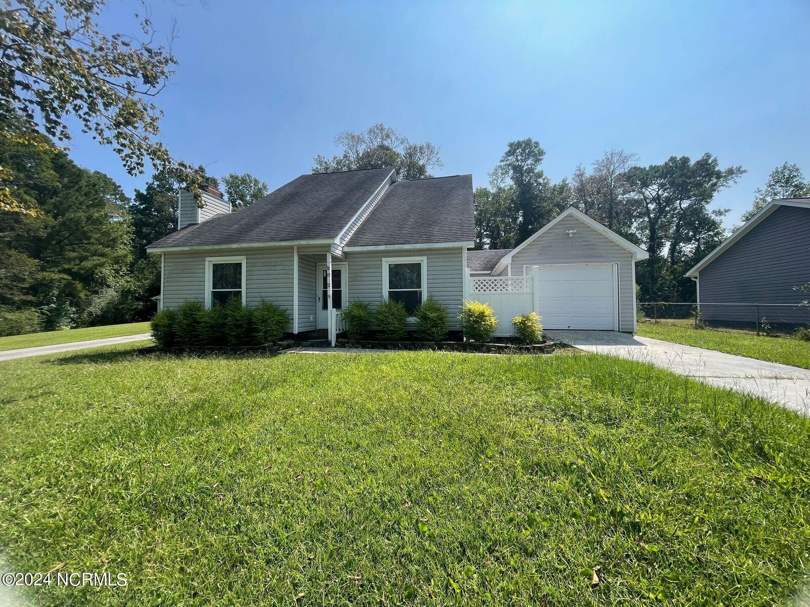 Property Photo:  829 Mill River Road  NC 28540 