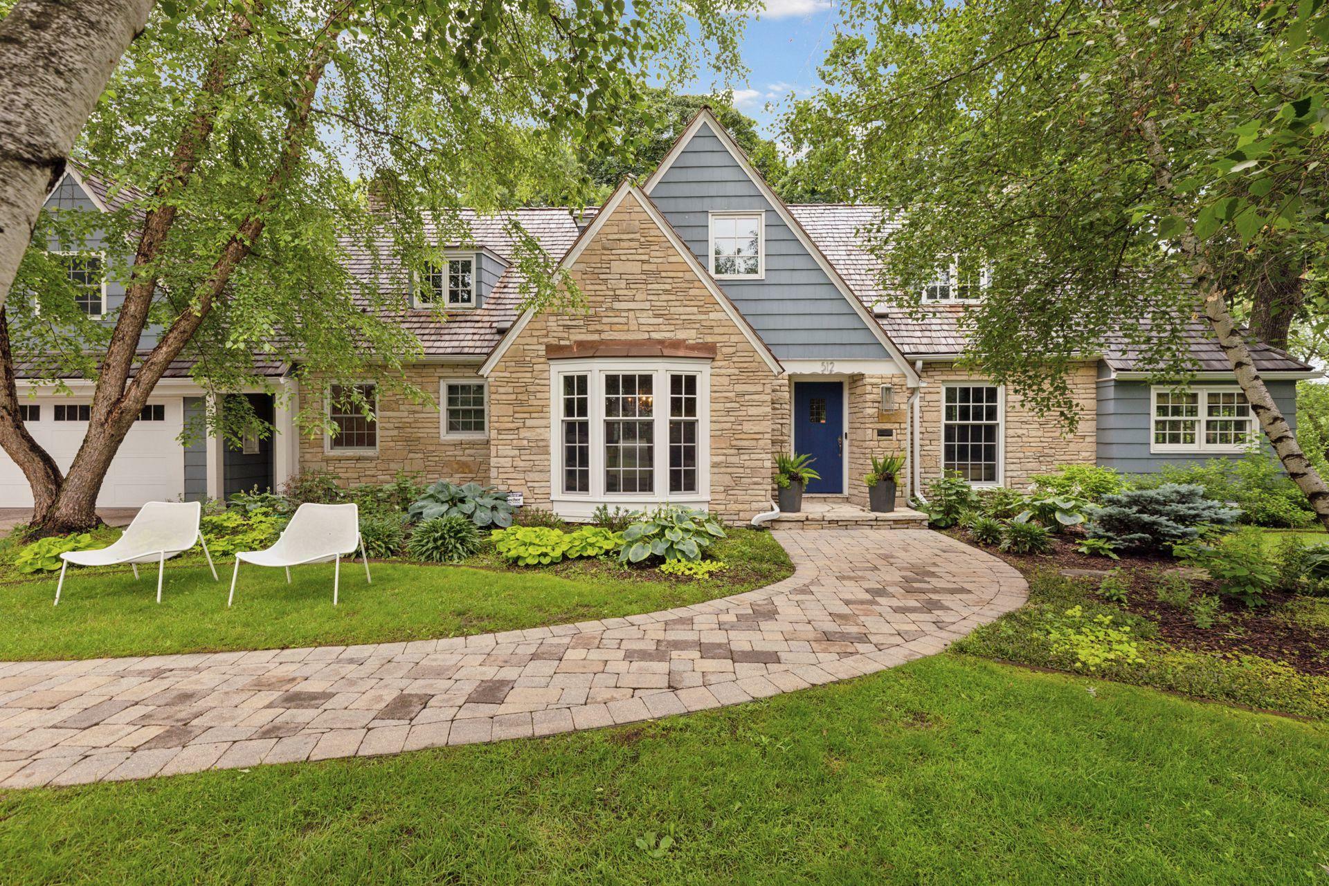 Property Photo:  512 Janalyn Circle  MN 55416 