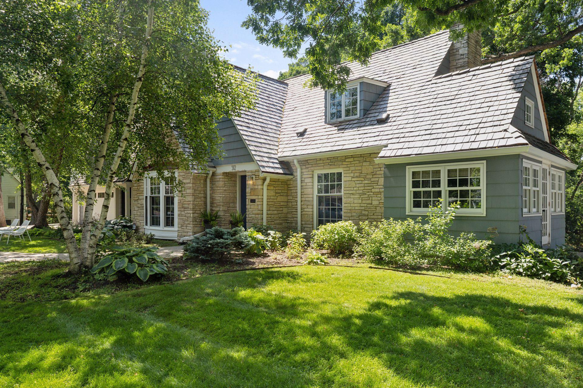 Property Photo: 512 Janalyn Circle MN 55416