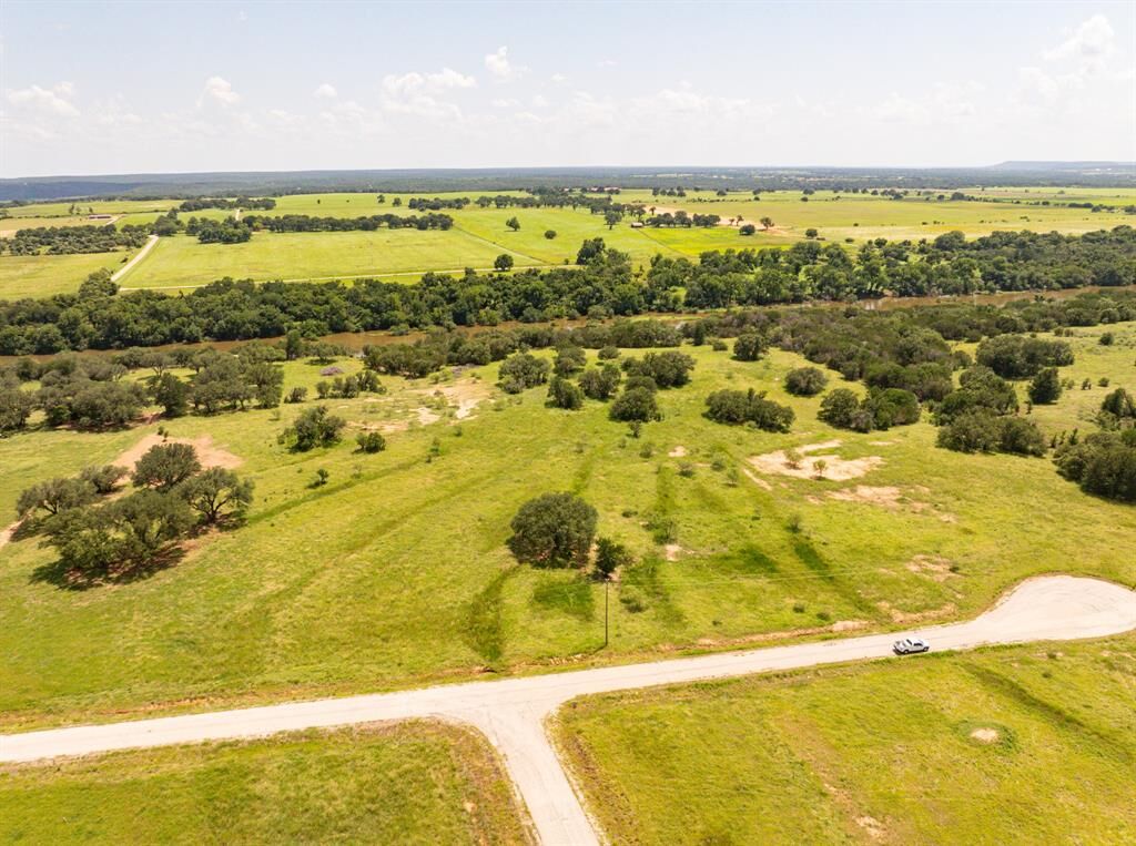Property Photo: 2217 River Shoals Road TX 76067