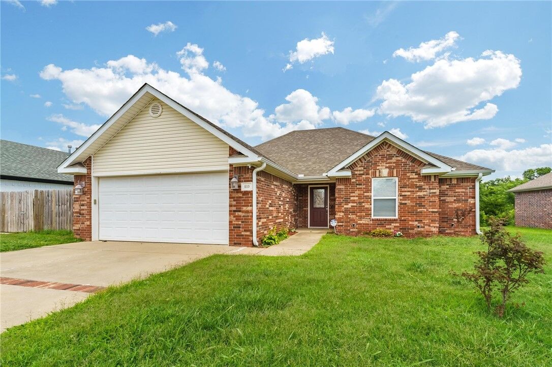 Property Photo: 805 Asher Drive AR 72758