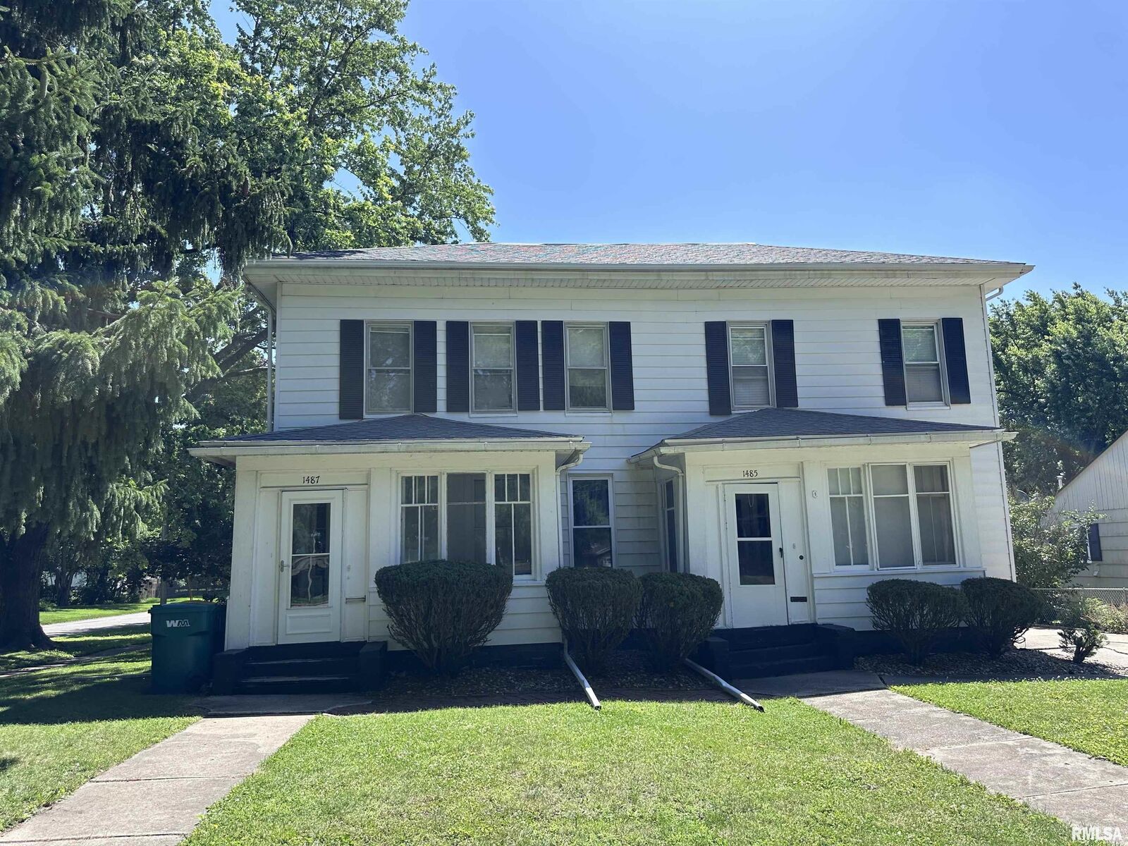 Property Photo:  1485-1487 N Prairie Street  IL 61401 