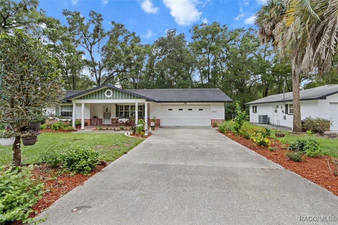 Property Photo: 3550 S Dean Terrace FL 34452
