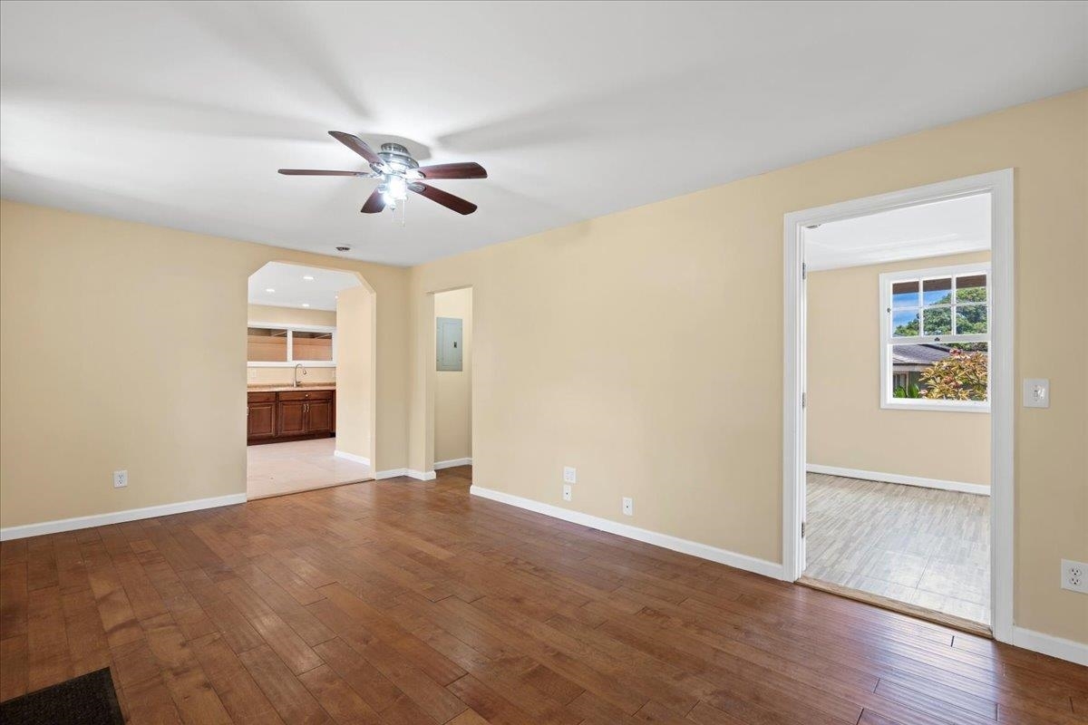Property Photo: 752 Noholani St HI 96708