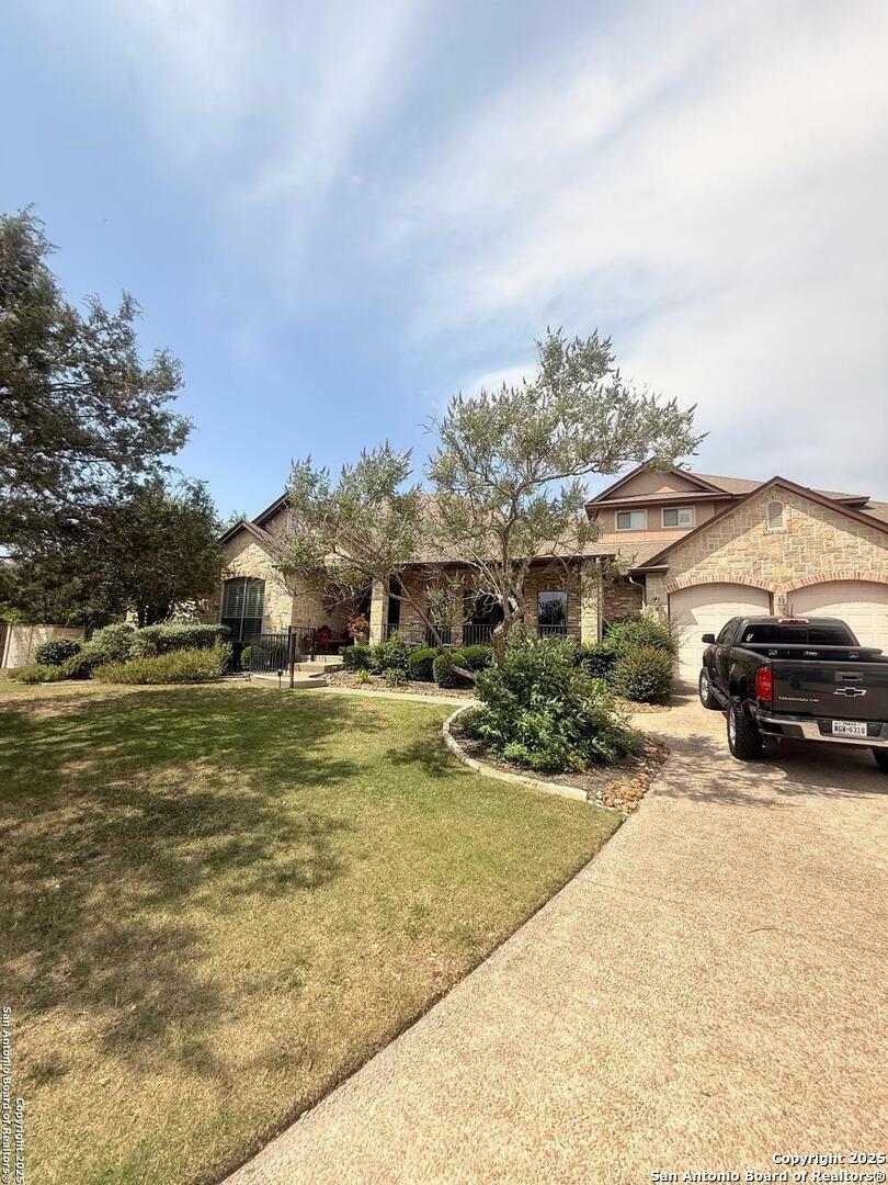 Property Photo: 611 Ridge TX 78258