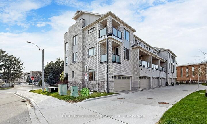 Property Photo:  205 The Donway East N/A  ON M3B 2Y8 