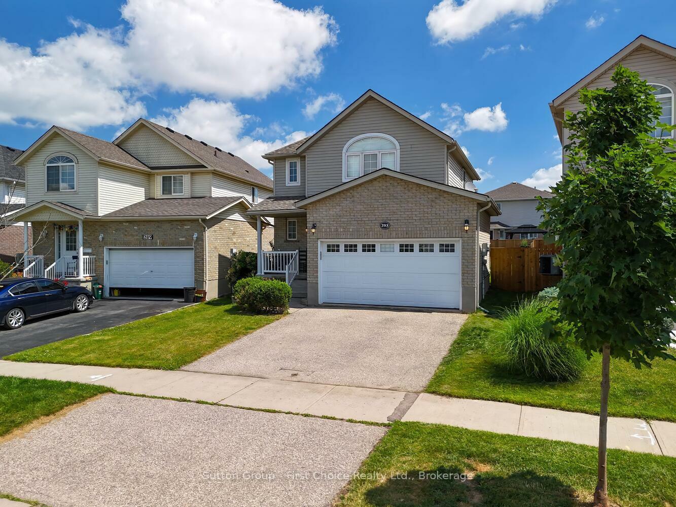 Property Photo: 293 Huck Crescent ON N2N 3M8