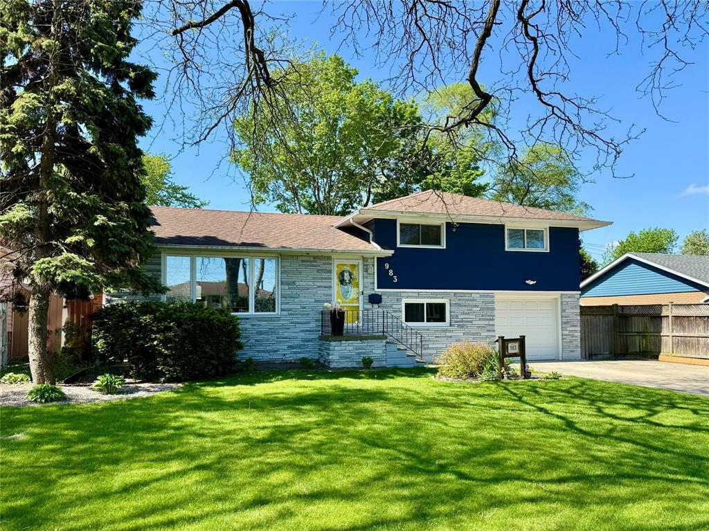 Property Photo:  983 Devine Street  ON N7S 1A9 