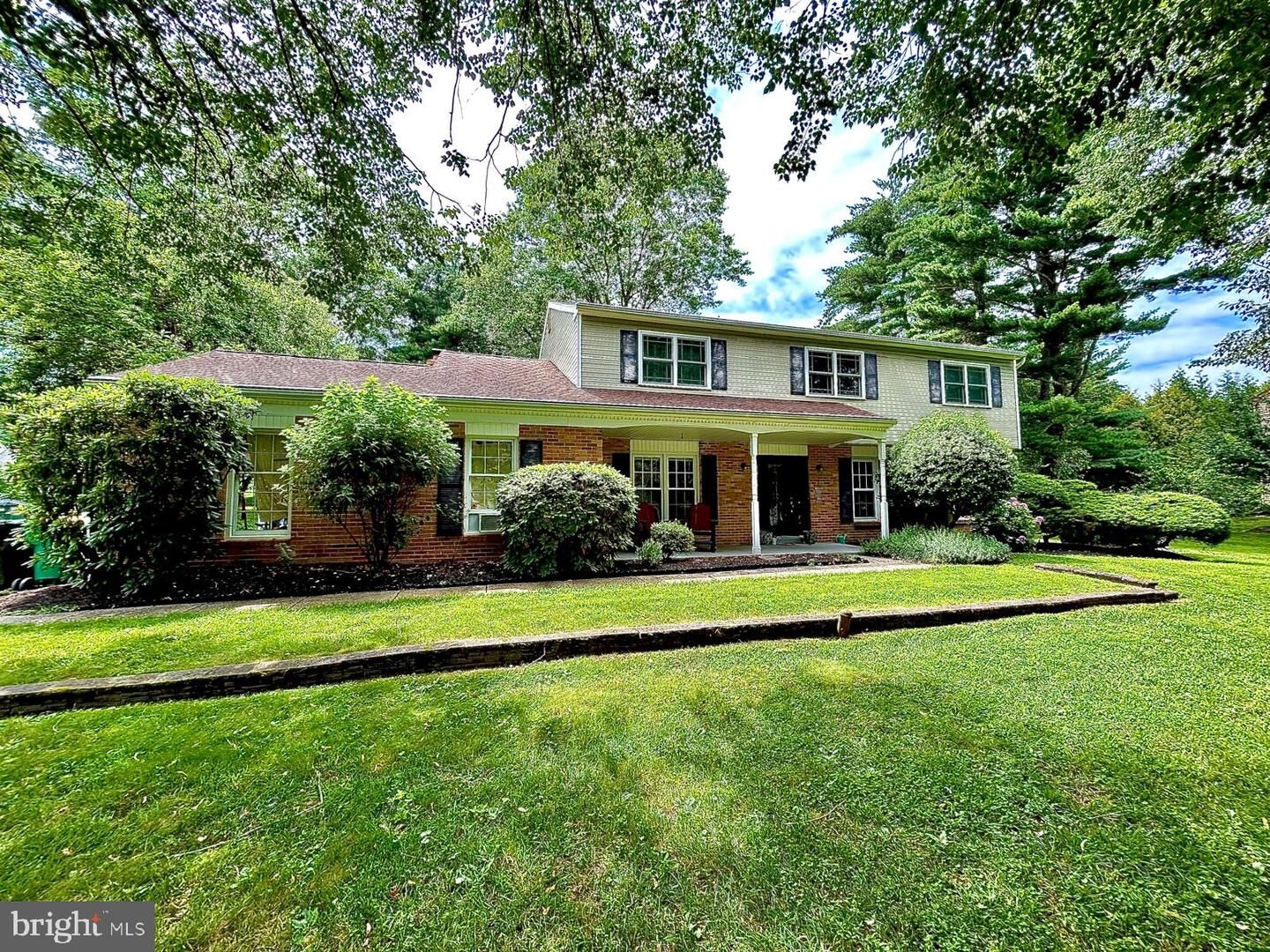 Property Photo: 825 Hudson Drive PA 19067