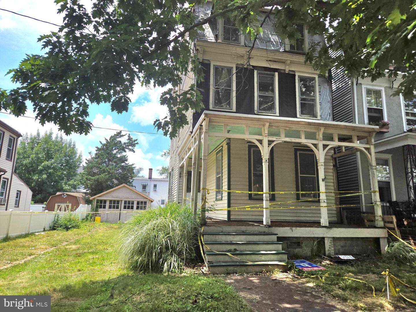 Property Photo: 428 Locust Avenue NJ 08016